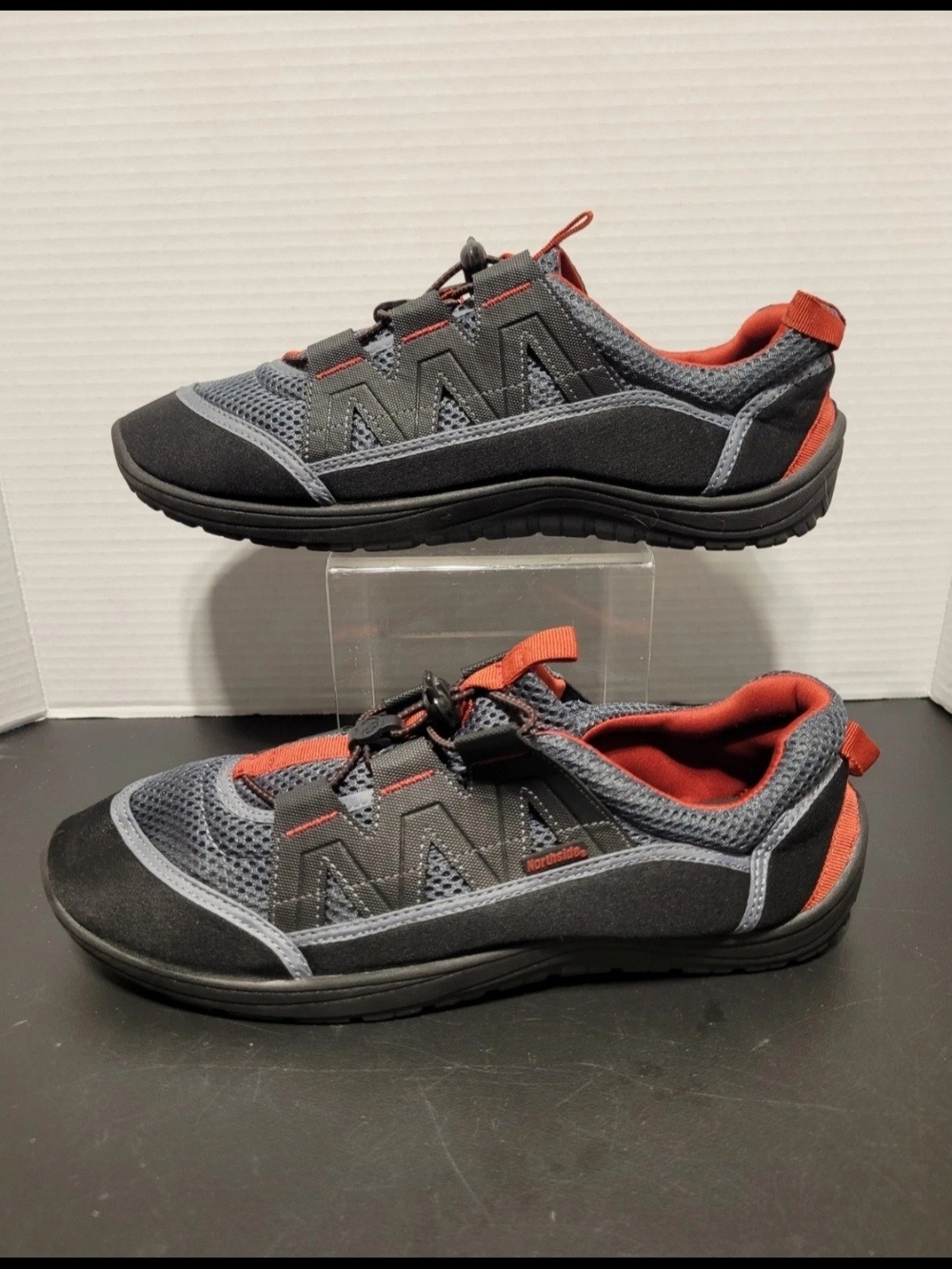 Northside Grey and Red Mesh Athletic Slip-On Sneakers Sz 11